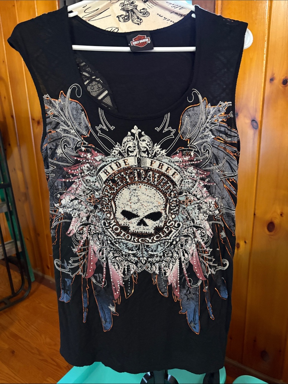 Harley-Davidson Black Tank Top with Skull & Feather Graphic